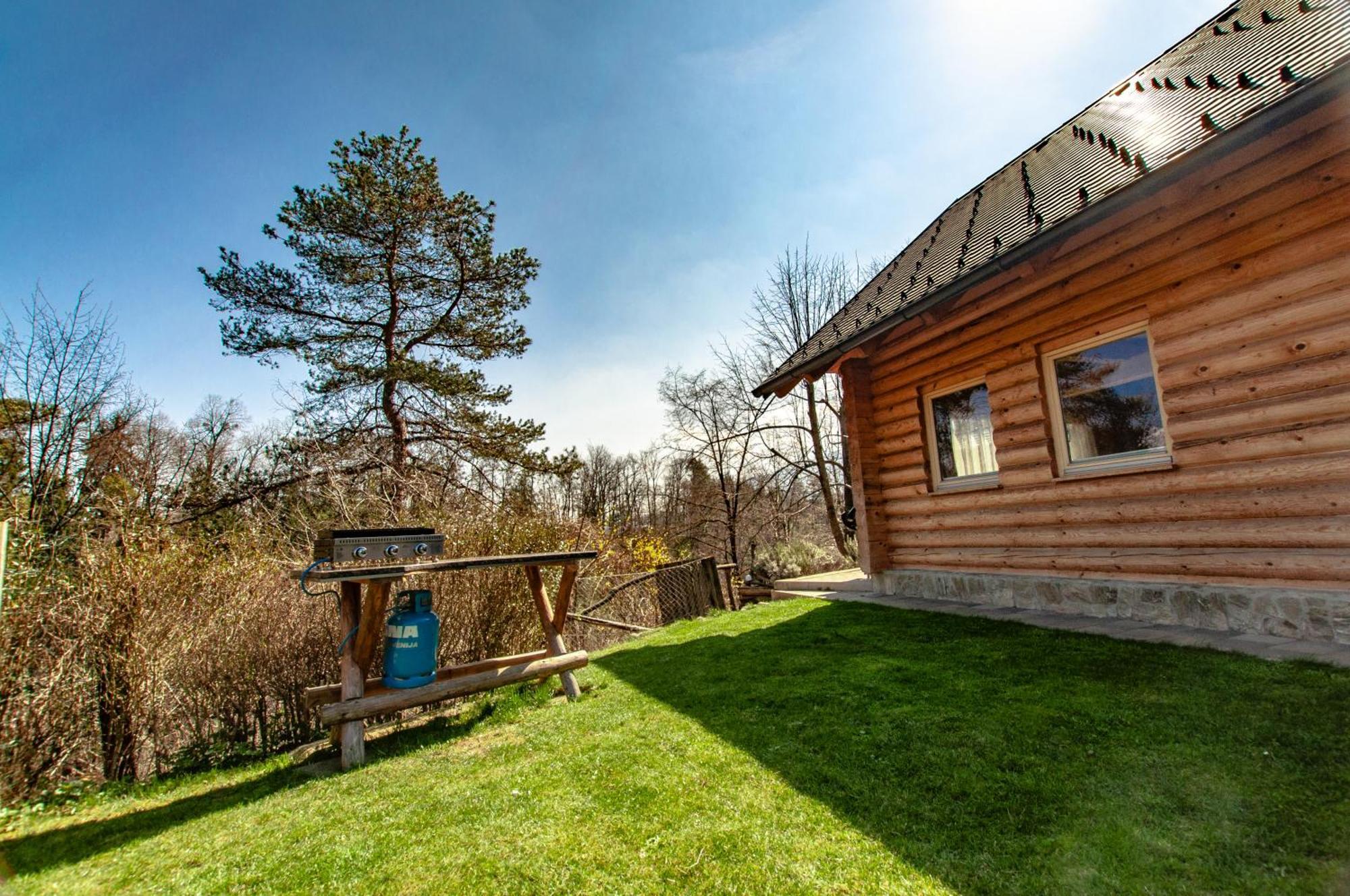 Log House Natura Radovljica Eksteriør billede