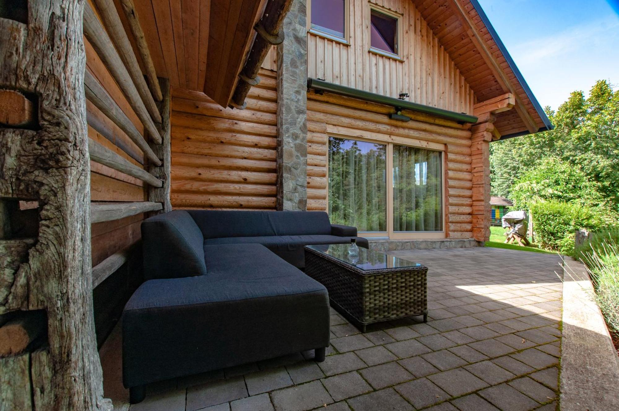Log House Natura Radovljica Eksteriør billede